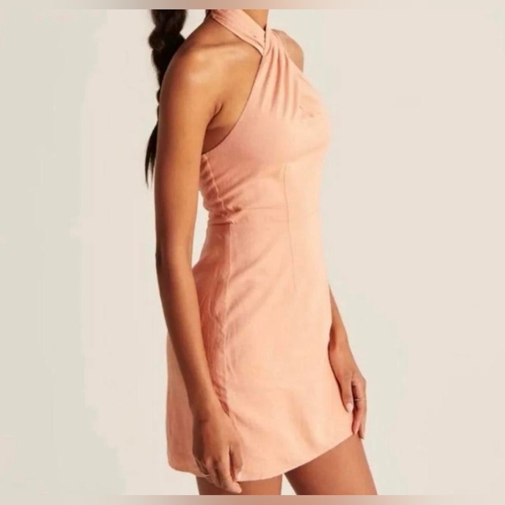 Abercrombie & Fitch Twist Halter dress